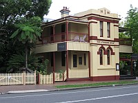 NSW - Berry - Post & Telegraph Office (1886) (15 Feb 2010)